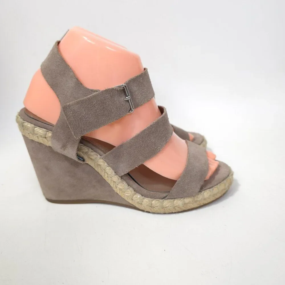 Vince Camuto overall uppers sandals